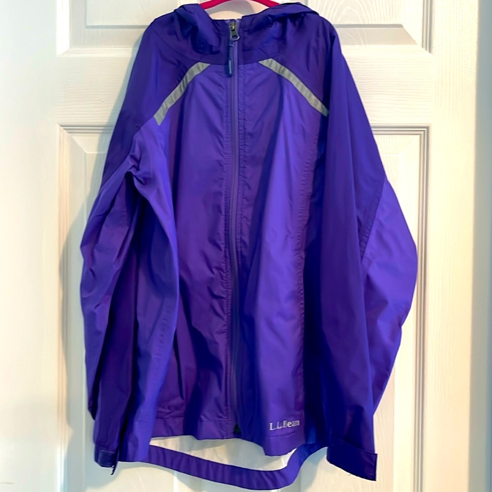 LL Bean purple lightweight hooded zip jacket with pockets size M (10-12)